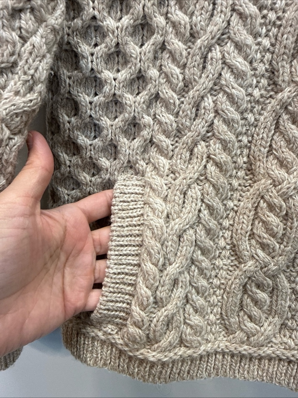 Aran Sweater Market Women’s Merino Wool Cardigan Beige Sz M Irish Cable Knit - Picture 5 of 11